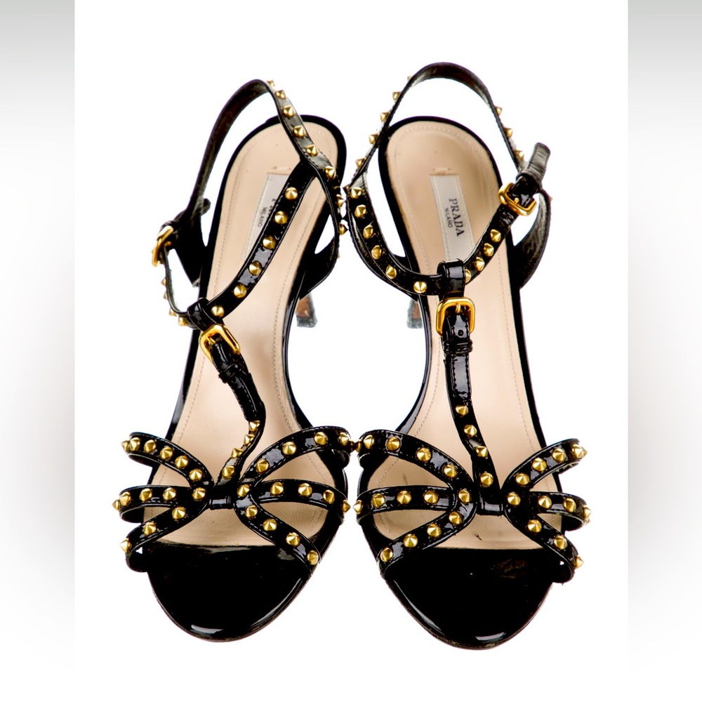 🔥Prada Gold Rock stud Accents Black Patent Leather T Step Sandals 9. IT 39